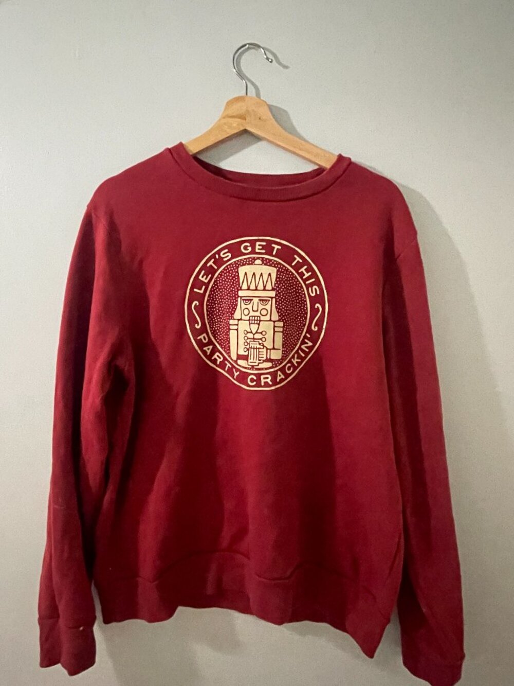 Old Navy Holiday Graphic Crew Neck Sweatshirt